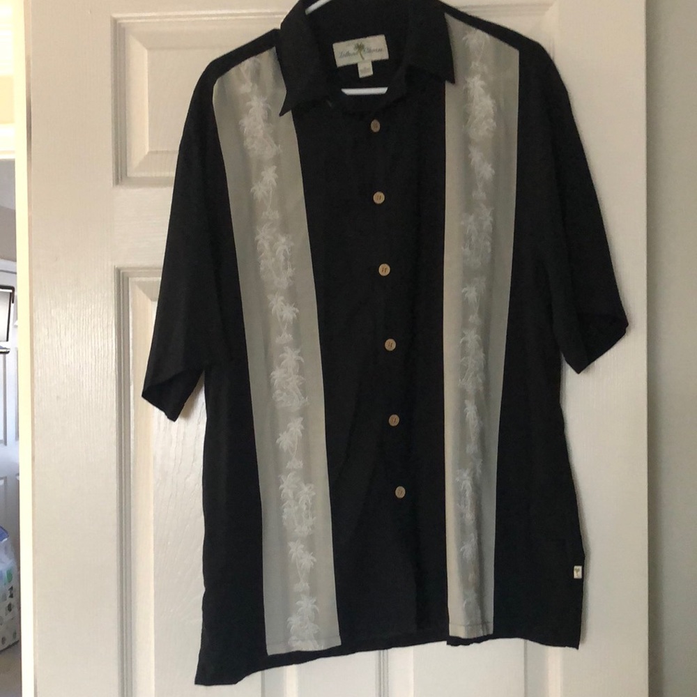 Mens shirt- tropical/island/ Hawaiian